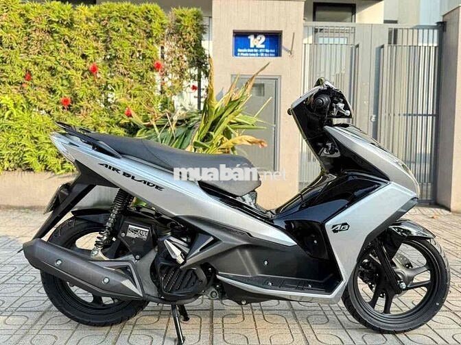 Air blade bstp( nậu xớ tt e 9trieu nhận xe)