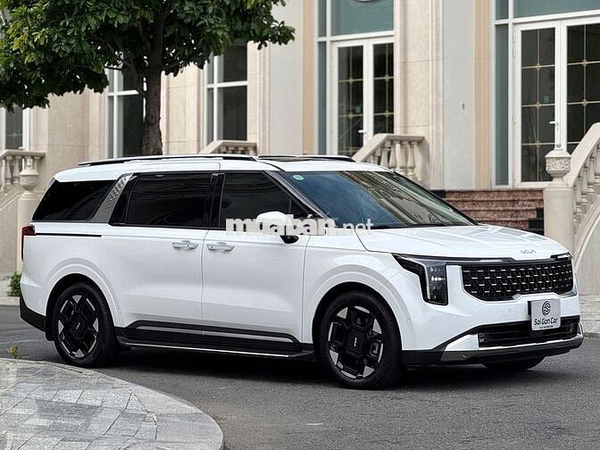Kia Carnival Signature 2026 Trắng 7 chỗ