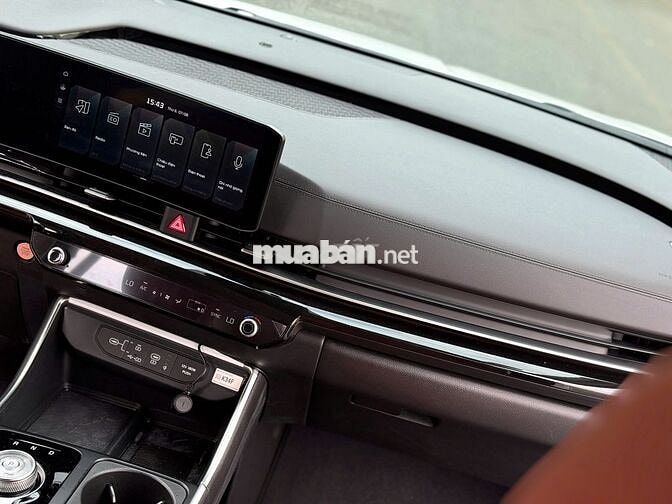 Kia Carnival Signature 2026 Trắng 7 chỗ