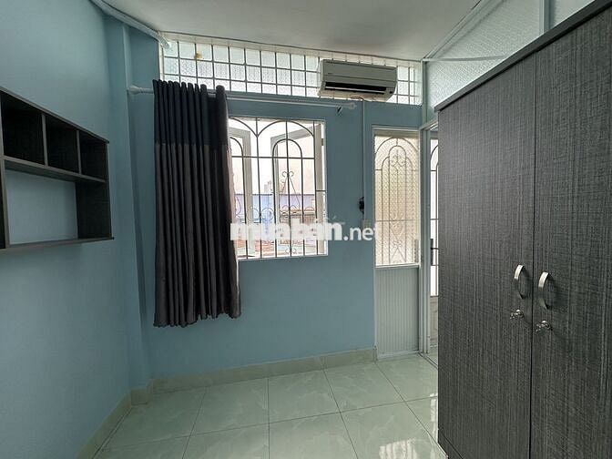 Phòng Bùi Đình Tuý, có BAN CÔNG, full nội thất