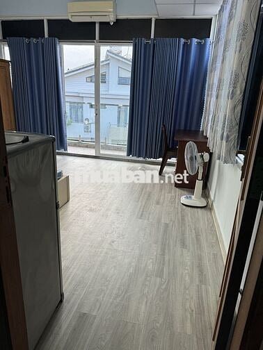Phòng Bình Lợi, full nội thất, có ban công lớn, gần ĐH Văn Lang