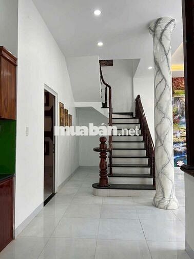 Cho thuê nhà mái thái 4pn nhánh dx006 Phú Mỹ gần kcn đại đăng 