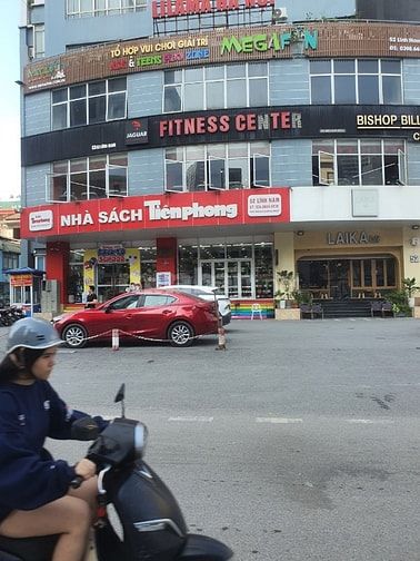 Cho thuê nhà mặt phố Lĩnh Nam, 35m2, 3 tầng, MT 5m, giá 35 triệu