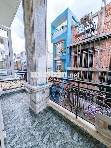CĂN HỘ DỊCH VỤ DIỆN TÍCH RỘNG, CÓ BAN CÔNG