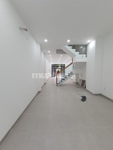 Nhà hẻm xe hơi, giá đẹp, 3Phòng ngủ, 3lầu