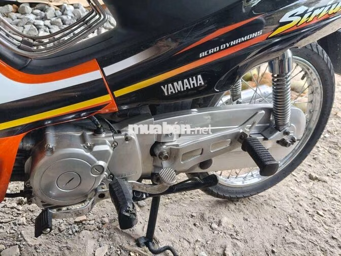 Yamaha Sirius Đen cam Xe số