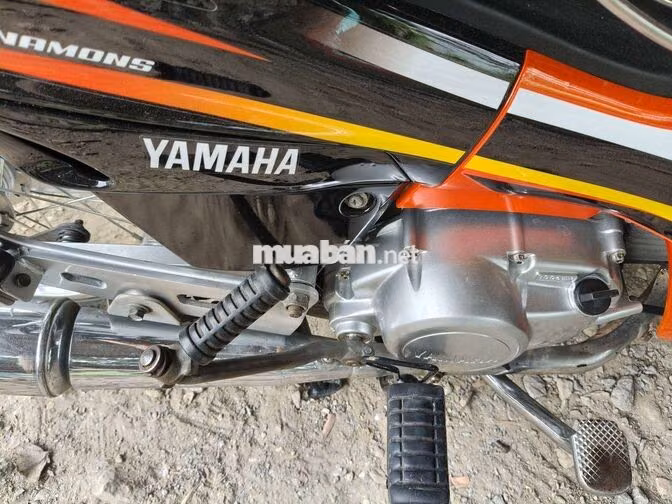 Yamaha Sirius Đen cam Xe số