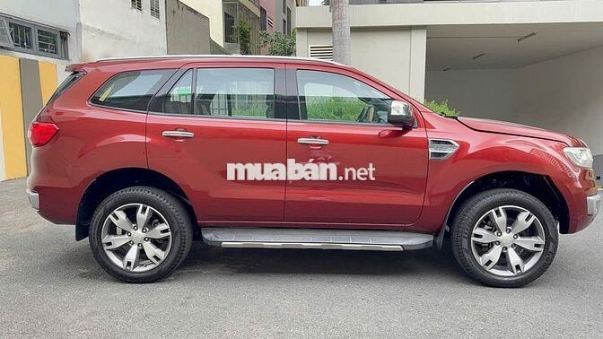 Ford Everest Titanium 2016 Đỏ 7 chỗ