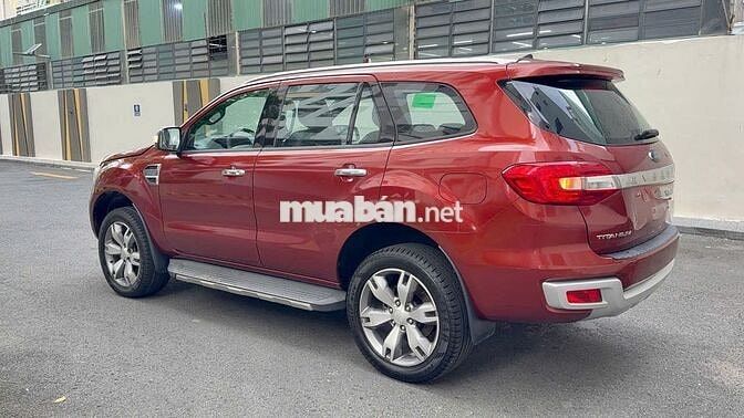 Ford Everest Titanium 2016 Đỏ 7 chỗ