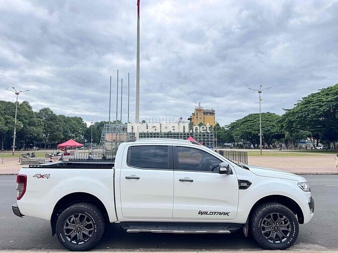 Ford Wildtrak 2016 3.2 Trắng