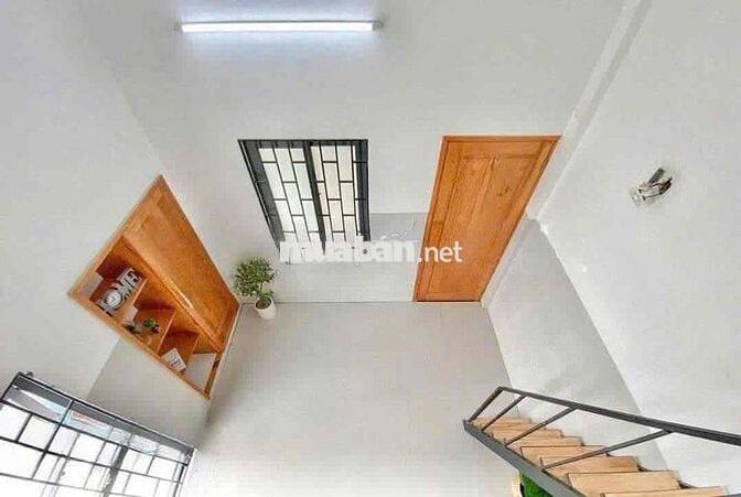 DUPLEX CỬA SỔ TO GẦN UFM - KCX TÂN THUẬN - NGUYỄN THỊ THẬP