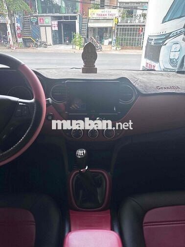 Hyundai i10 2019 Số sàn Bạc