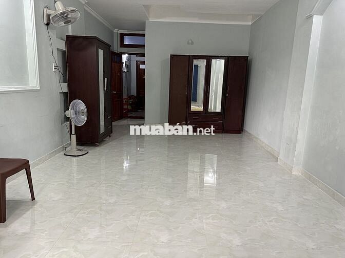 Phòng siu rộng Đặng Thuỳ Trâm, ngay cổng ĐH Văn Lang, full nội thất