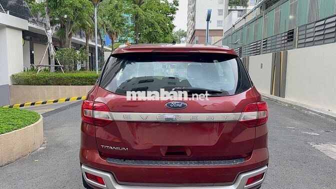 Ford Everest Titanium 2016 Đỏ 7 chỗ