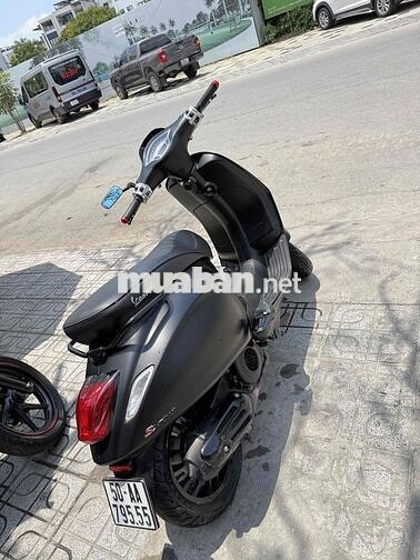 Lên đời tiễn em Vespa Sprint 125 Đen nhám