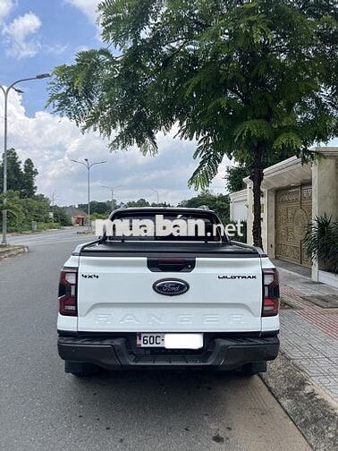 Ford Ranger Wildtrak Trắng Việt Nam