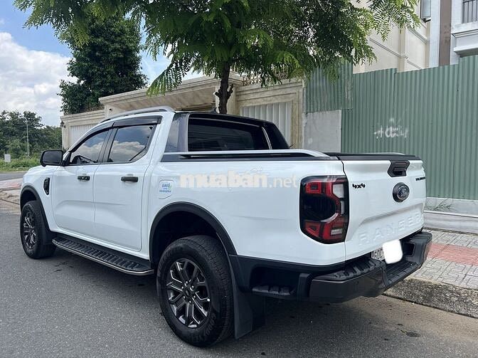 Ford Ranger Wildtrak Trắng Việt Nam