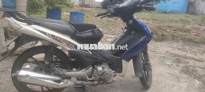 Suzuki Axelo Xanh Xe số