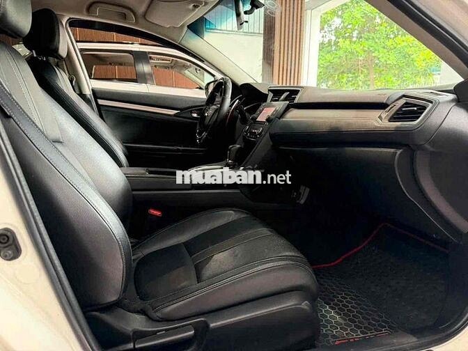 Honda Civic E 2018 đi 93.000 km một chủ không lỗi