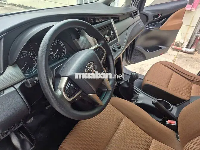 Toyota Innova 2020 Bạc 97.000 km