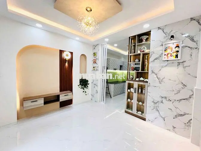 SIÊU PHẨM LUNG LINH  . P PHÚ ĐỊNH. . Q. 8