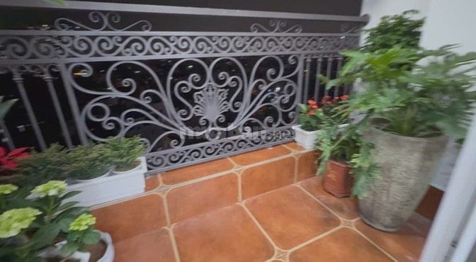 Bán gấp căn hộ CC cao cấp tầng trung phố Minh Khai, Hai Bà Trưng, Hà N
