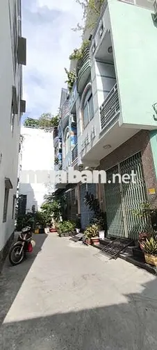 SIÊU PHẨM LUNG LINH  . P PHÚ ĐỊNH. . Q. 8