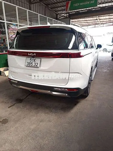 Kia Carnival Premium 2022 Trắng 7 chỗ Dầu 445000km
