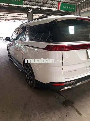 Kia Carnival Premium 2022 Trắng 7 chỗ Dầu 445000km