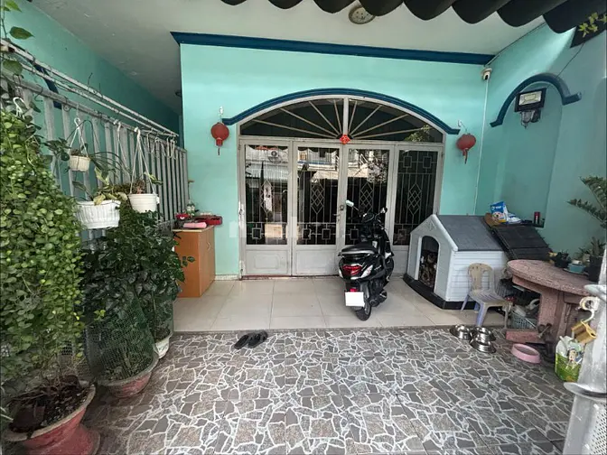 Cần bán nhà gấp, giấy tờ đầy đủ