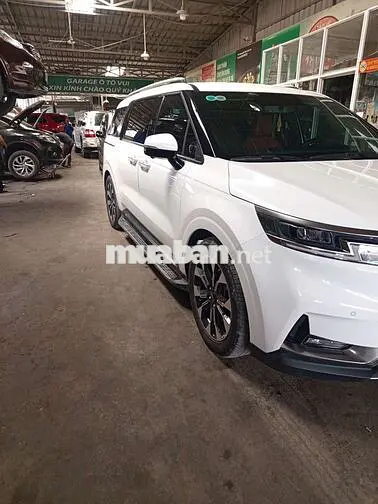 Kia Carnival Premium 2022 Trắng 7 chỗ Dầu 445000km