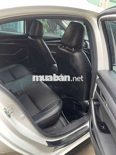 Mazda Mazda 3 Deluxe 2022 Trắng 70000 km
