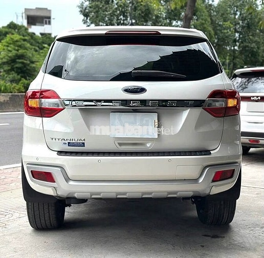 Ford Everest Titanium 1 cầu 2022-67000km