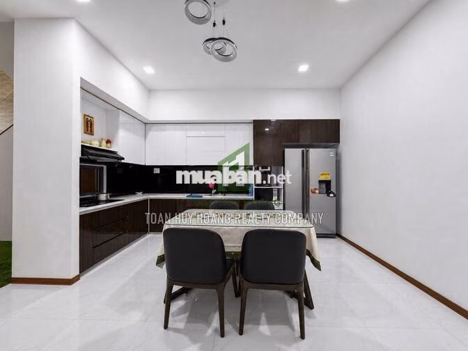 Cho thuê nhà đẹp khu Nam Việt Á