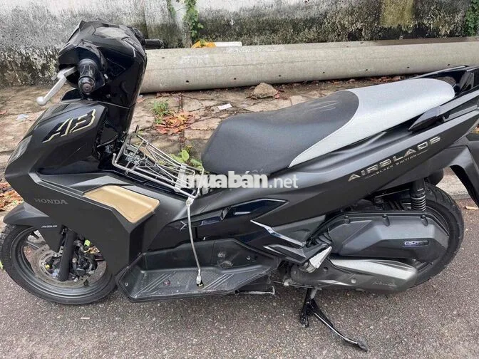 Honda Air Blade 125 4val 2022 Đen nhám