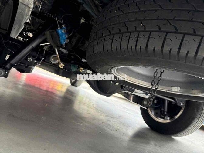 Toyota Innova 2.0V 2016 Bạc