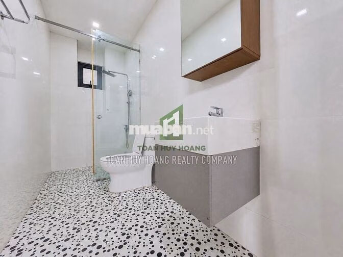 Cho thuê nhà đẹp khu Nam Việt Á