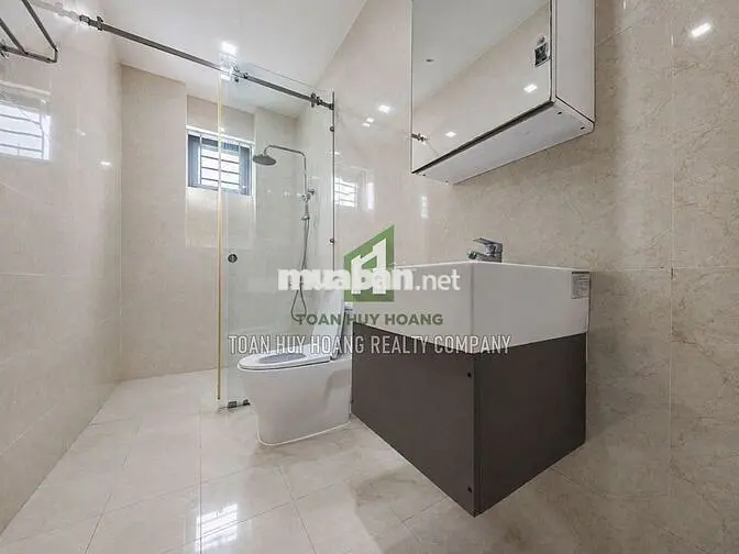 NHÀ ĐẸP NAM VIỆT Á – NHÀ MỚI, NỘI THẤT HIỆN ĐẠI, TRỐNG SẴN