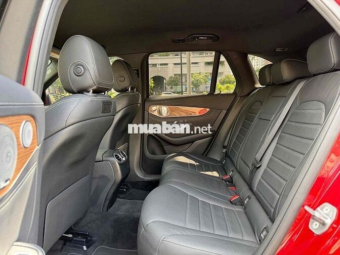 Mercedes GLC250 4Matic 2019 Limited Đỏ