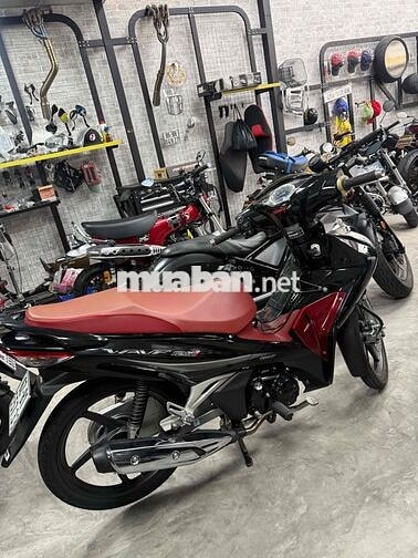 Honda Wave 125i Thái Lan Đen, Đỏ 6800km