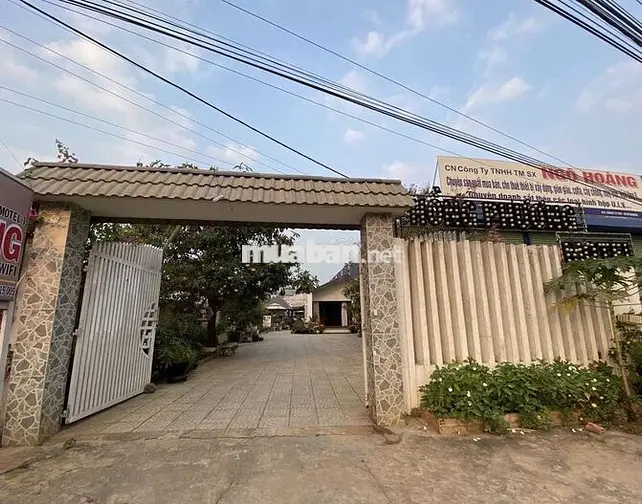 Bán nhà mặt phố, 13 tỷ VND, 640 m2 tại Đường Tỉnh lộ 825, Long An