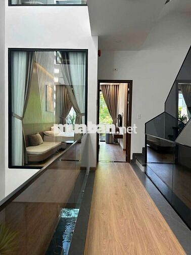 RẤT ĐẸP- CHO THUÊ NHÀ 3 TẦNG: ĐƯỜNG NƯỚC MẶN - HỒ BƠI - 4 phòng - 5wc