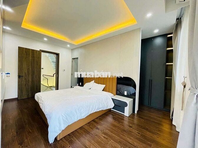 🇻🇳 CHO THUÊ BIỆT THỰ 2 MẶT TIỀN: ĐƯỜNG NGUYỄN SƠN - 5 phòng - 5wc