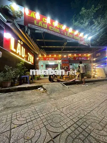 cho thuê mặt bằng hoặc là sang nhượng. và ký hợp đồng lâu dài. LH.