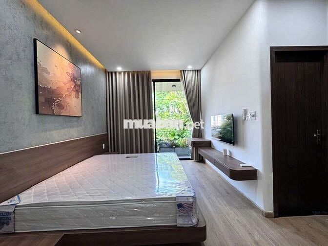 RẤT ĐẸP- CHO THUÊ NHÀ 3 TẦNG: ĐƯỜNG NƯỚC MẶN - HỒ BƠI - 4 phòng - 5wc