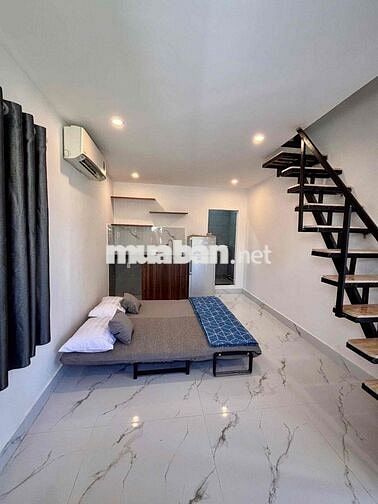 Căn 2 phòng ngủ ở 3-4 người sát đầu cầu Rồng cách biển Mỹ Khê 600 mét