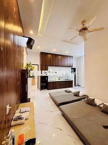Căn 3 phòng ngủ ở 3-5 người sát đầu cầu Rồng cách biển Mỹ Khê 600 mét