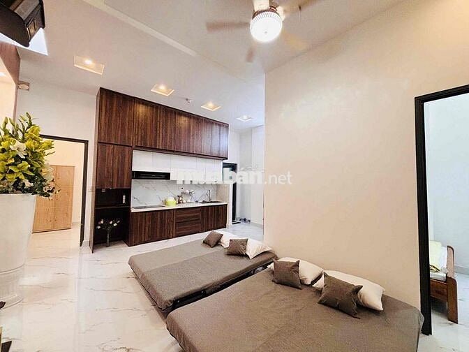 Căn 3 phòng ngủ ở 3-5 người sát đầu cầu Rồng cách biển Mỹ Khê 600 mét