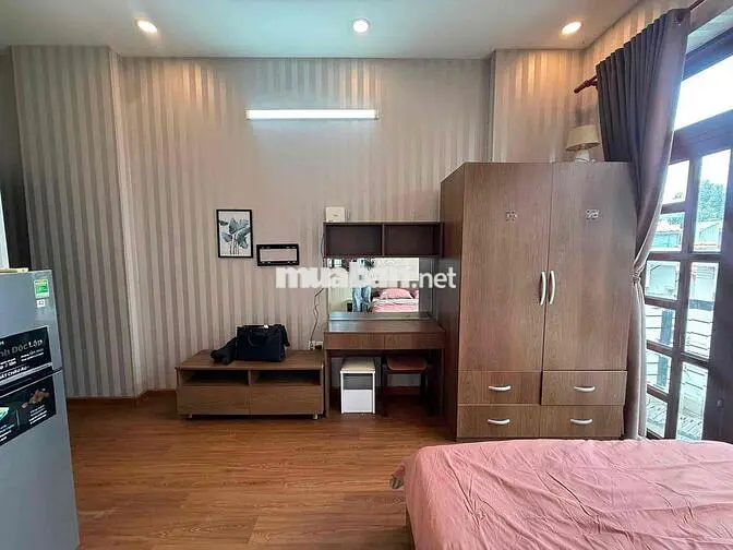 Cho thuê căn hộ Studio Ban công Q4 gần ĐH Luật, ĐH Nguyễn Tất Thành
