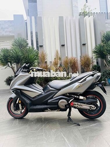 Kymco AK550 Xám 20.000km
